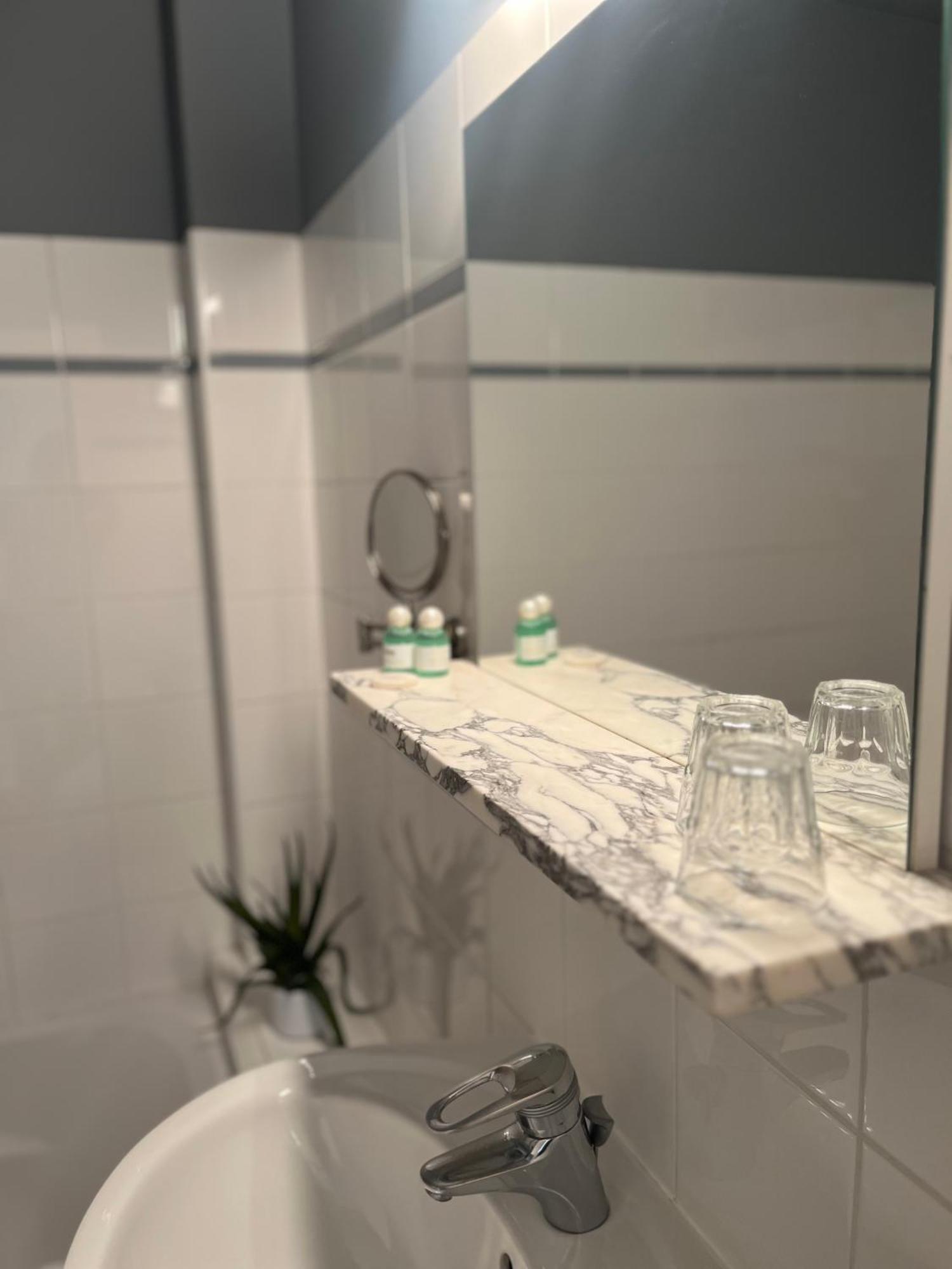 Le Temeraire Hotel 챠롤스 외부 사진