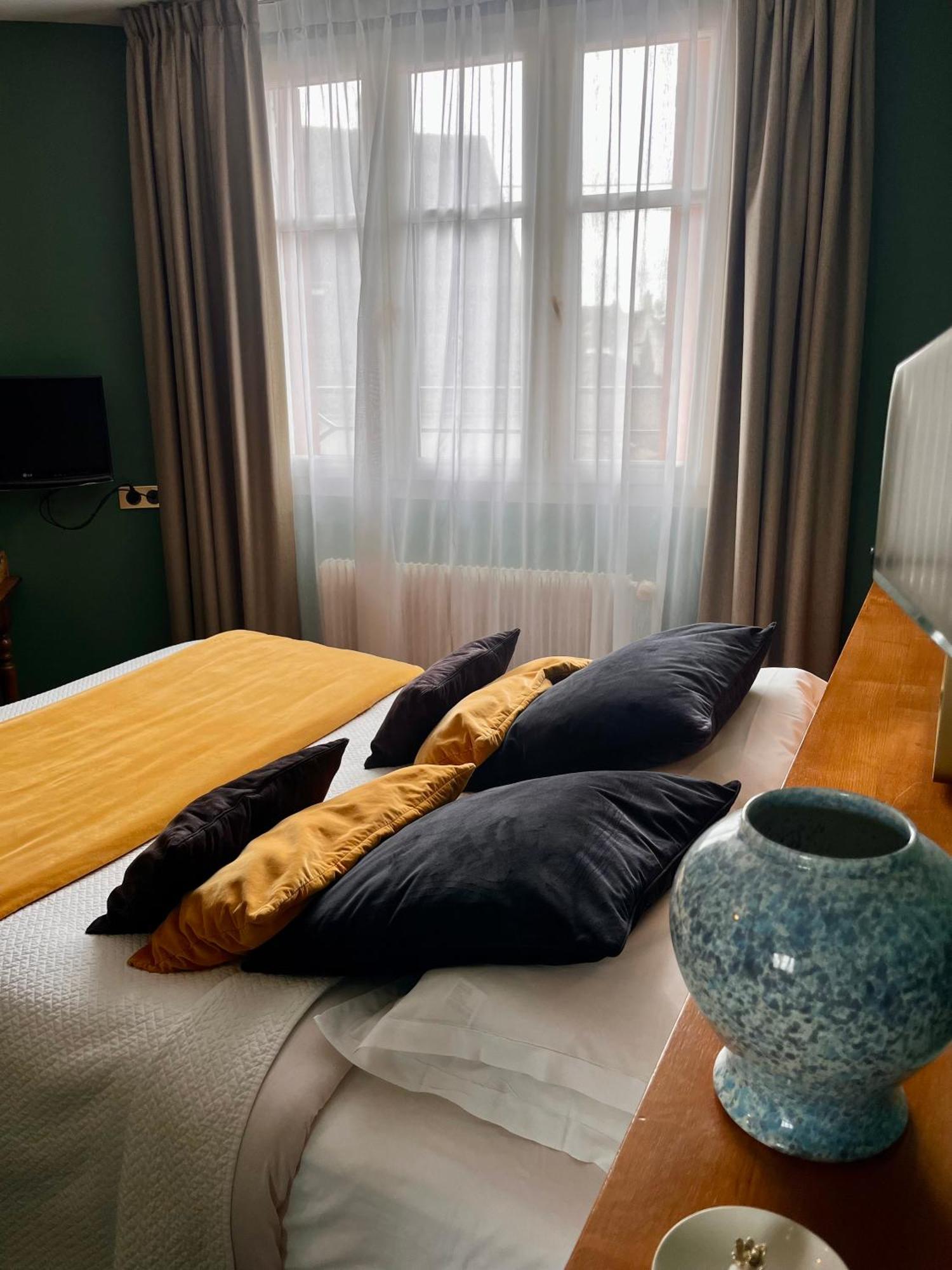 Le Temeraire Hotel 챠롤스 외부 사진